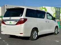 2013 Toyota Alphard