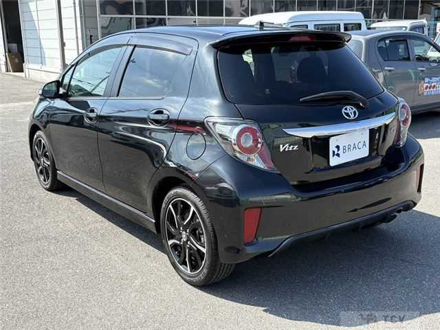 2014 Toyota Vitz