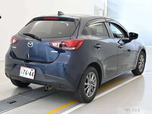 2019 Mazda Demio
