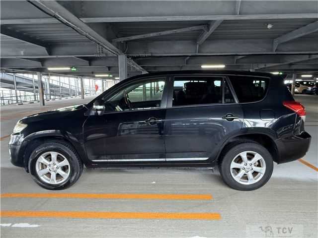 2010 Toyota Vanguard