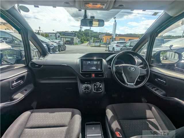 2015 Toyota Voxy