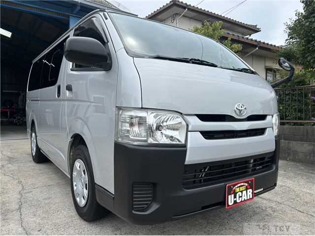 2015 Toyota Regiusace Van