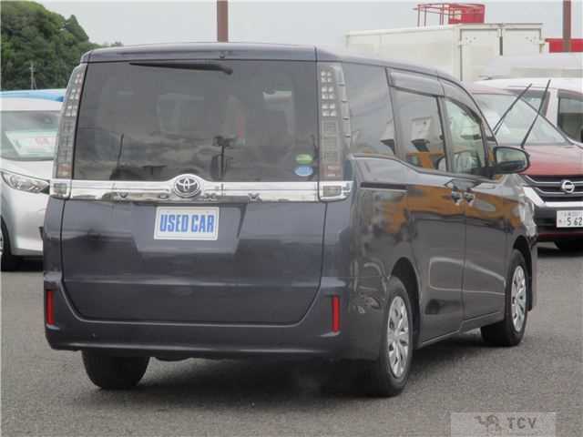 2014 Toyota Voxy