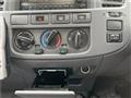 2004 Nissan Caravan