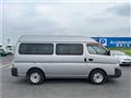 2004 Nissan Caravan