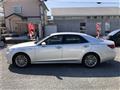 2014 Toyota Crown Hybrid