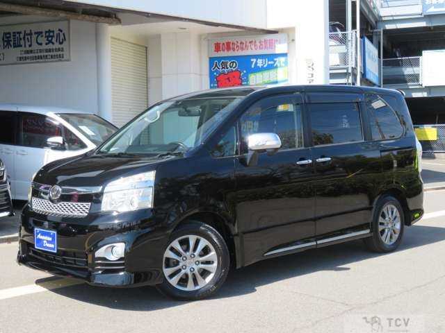 2013 Toyota Voxy