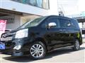 2013 Toyota Voxy