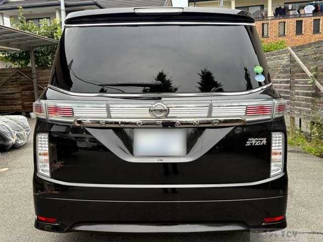 2015 Nissan Elgrand