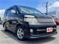 2005 Toyota Voxy