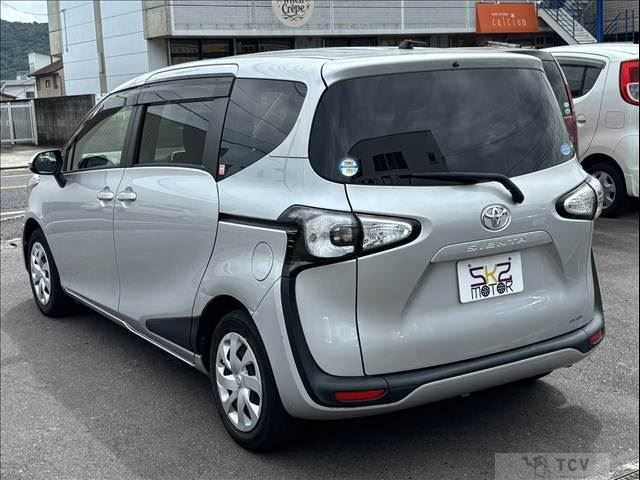 2015 Toyota Sienta