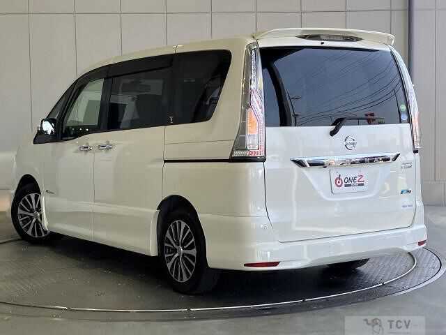 2015 Nissan Serena