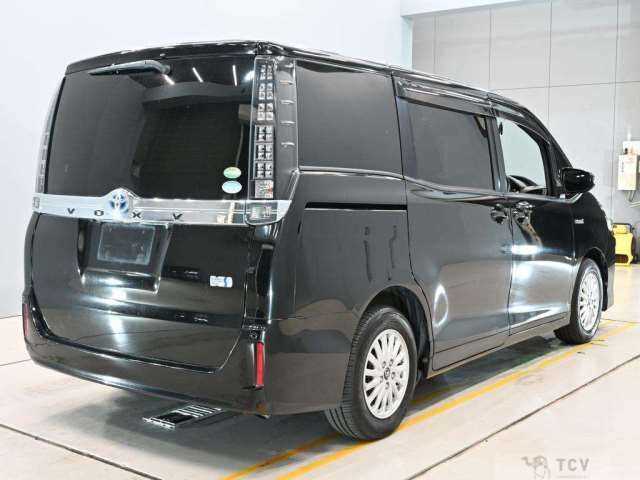 2016 Toyota Voxy