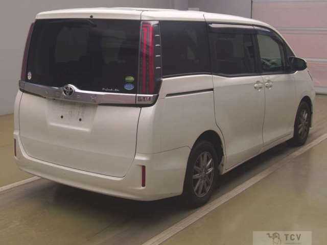 2017 Toyota Noah