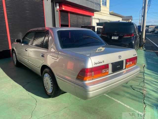 2003 Toyota Crown