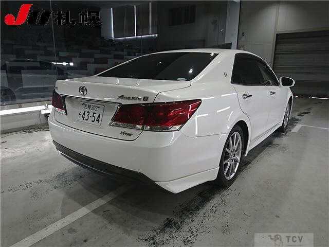 2013 Toyota Crown