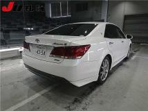 2013 Toyota Crown