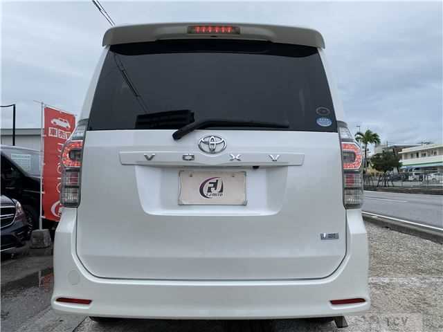 2010 Toyota Voxy