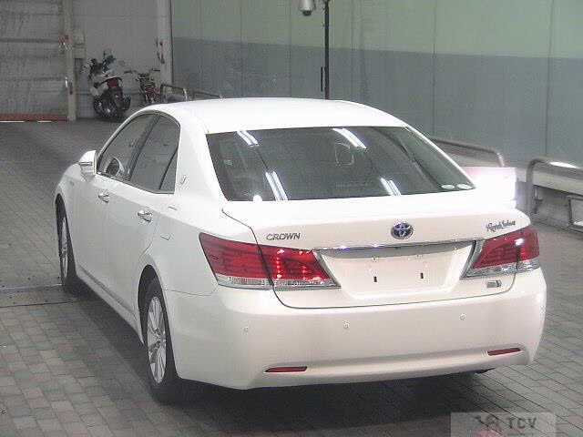 2013 Toyota Crown