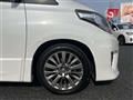 2013 Toyota Alphard
