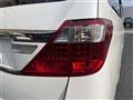 2013 Toyota Alphard