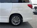 2013 Toyota Alphard