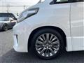 2013 Toyota Alphard