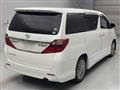 2013 Toyota Alphard