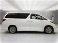 2013 Toyota Alphard