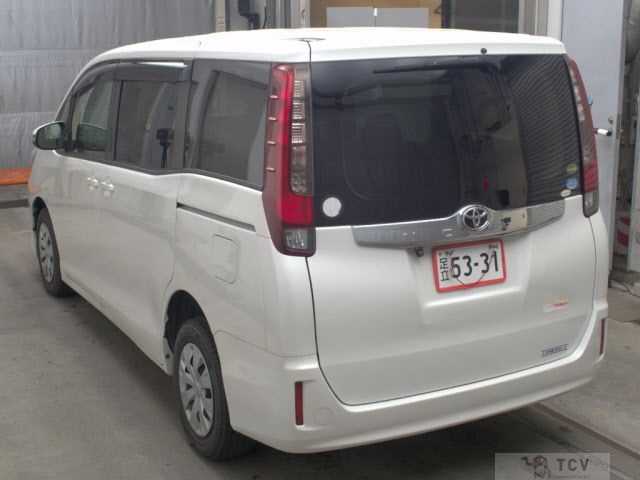 2017 Toyota Noah