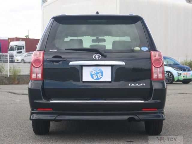 2011 Toyota Raum