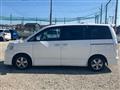 2007 Toyota Voxy