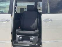 2007 Toyota Voxy
