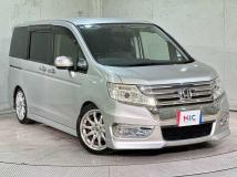 2013 Honda Step WGN