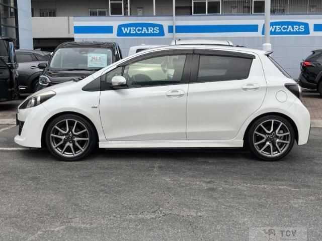 2013 Toyota Vitz