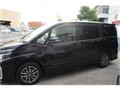 2014 Toyota Voxy