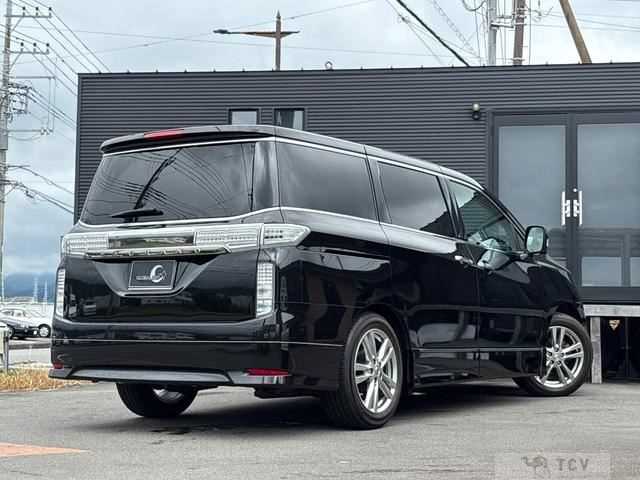 2010 Nissan Elgrand