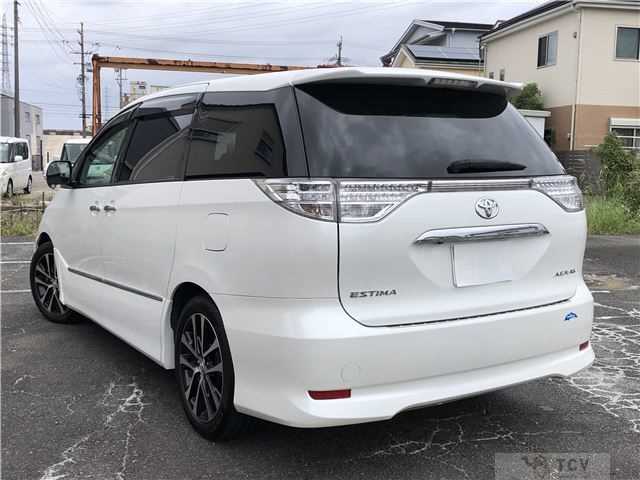 2013 Toyota Estima