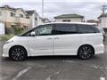 2013 Toyota Estima