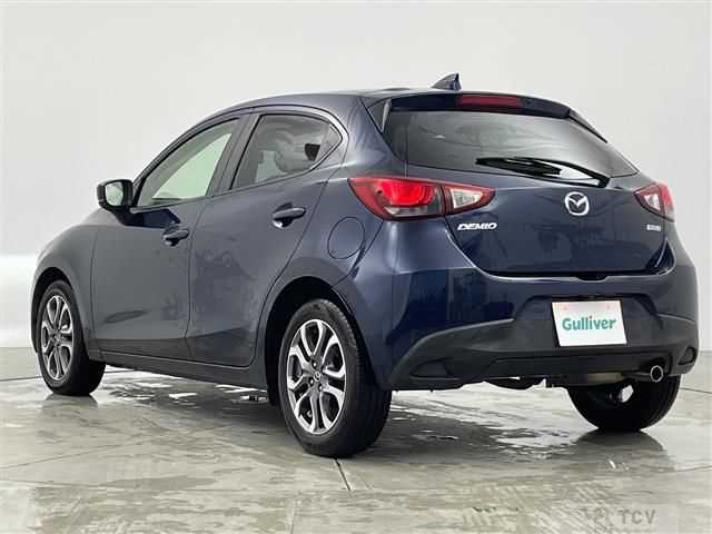 2017 Mazda Demio