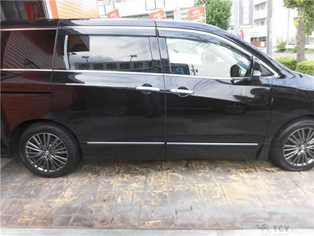 2016 Nissan Elgrand