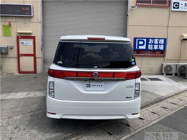 2013 Nissan Elgrand