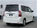 2012 Toyota Noah