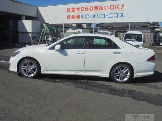 2011 Toyota Crown