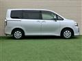 2013 Toyota Voxy