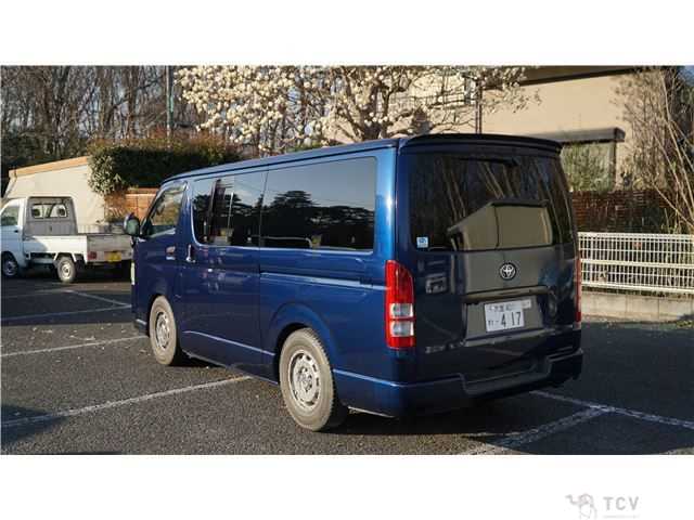2007 Toyota Hiace
