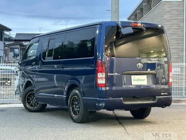 2007 Toyota Regiusace Van