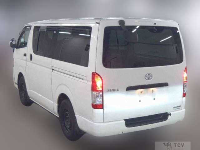 2005 Toyota Hiace Van