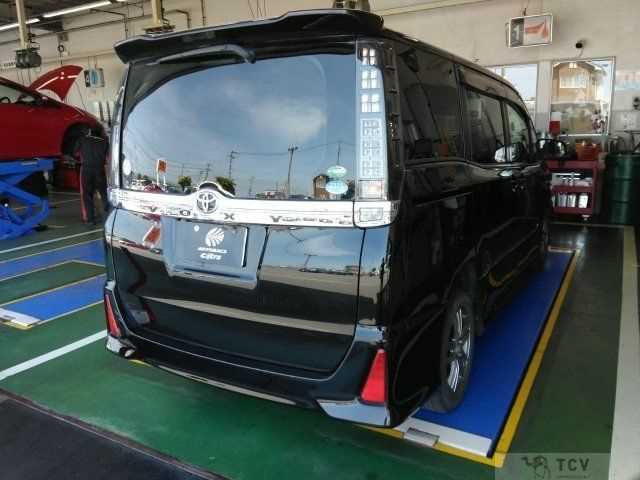 2015 Toyota Voxy