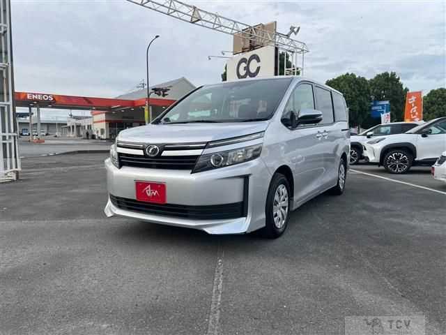 2016 Toyota Voxy